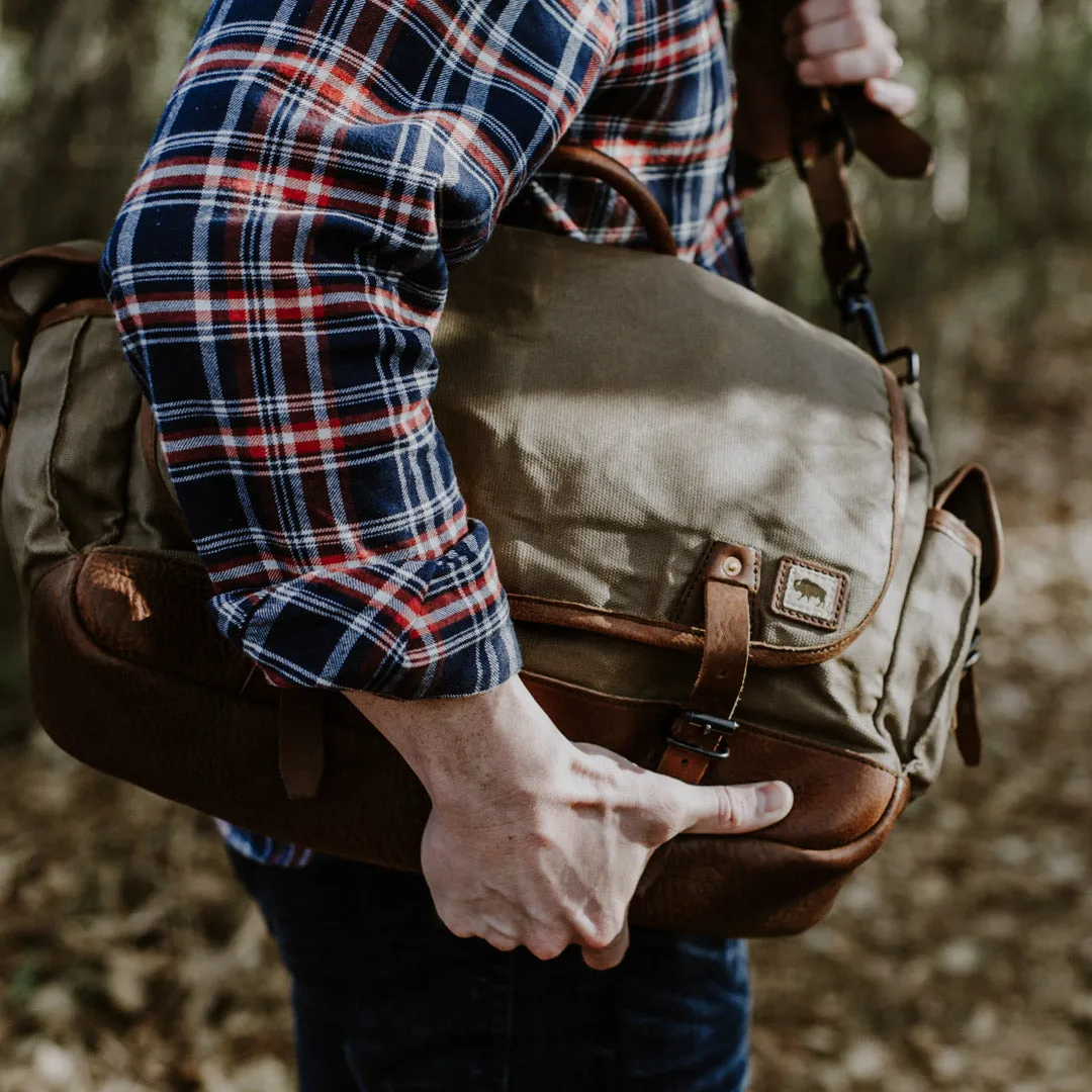 Dakota Waxed Canvas Messenger Bag | Field Khaki w/ Chestnut Brown Leather