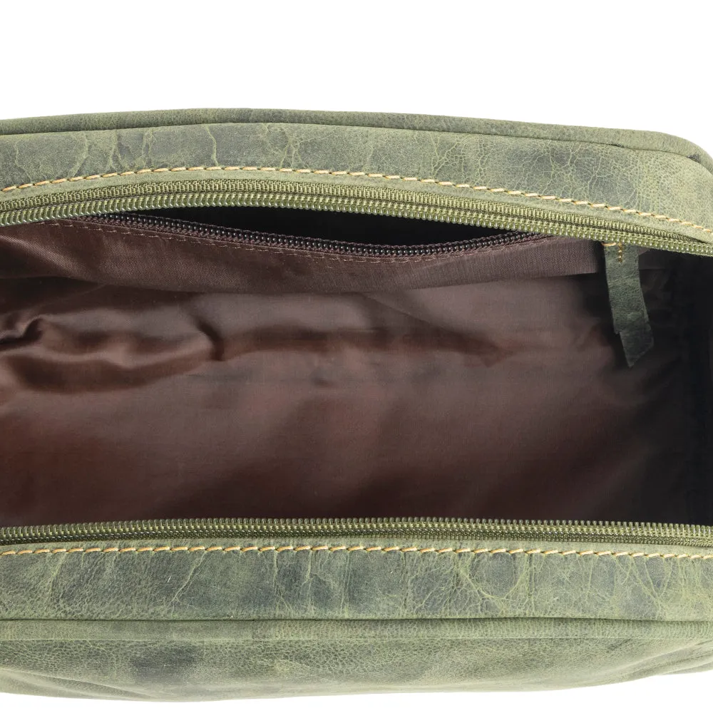 Eagle's Talon Toiletries Bag in Verdent Smoke